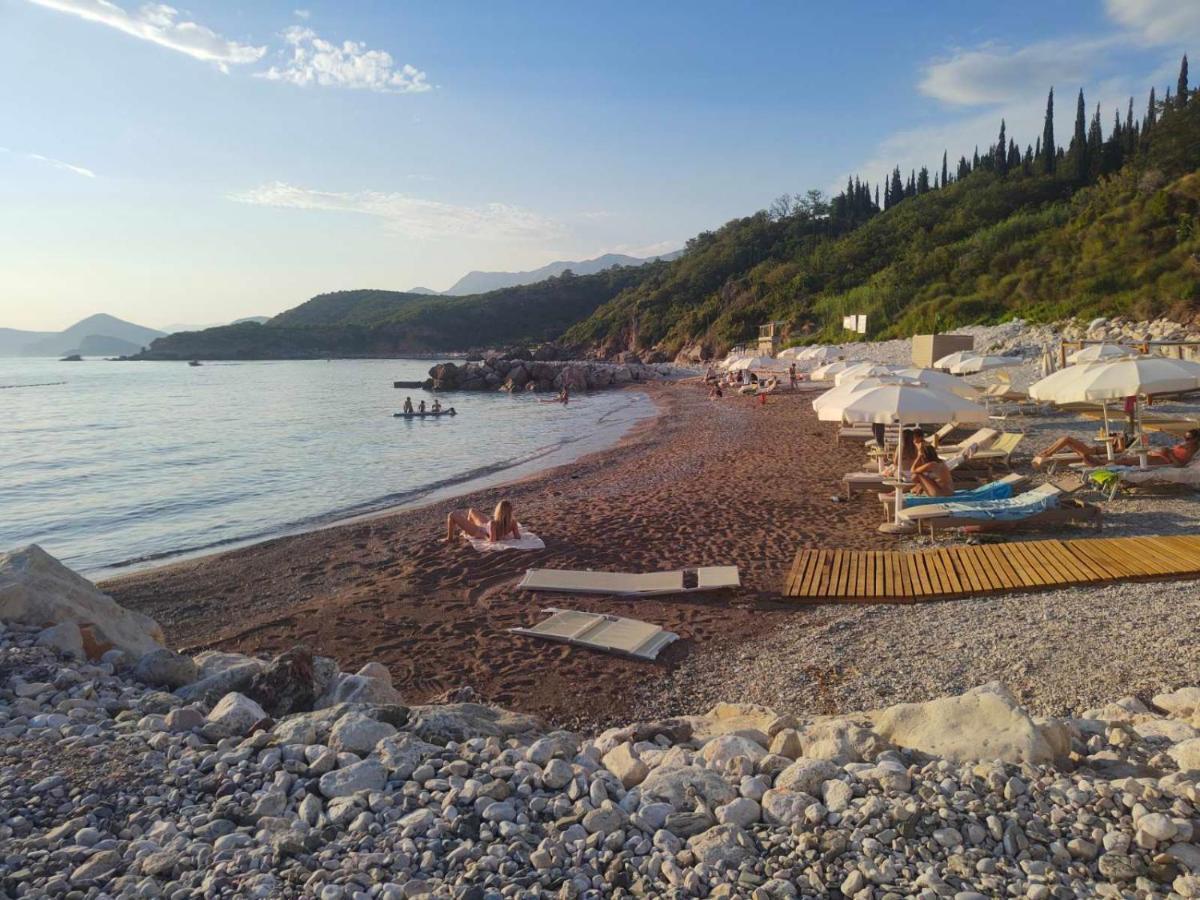 Apartments Drobni Pijesak Petrovac Buitenkant foto