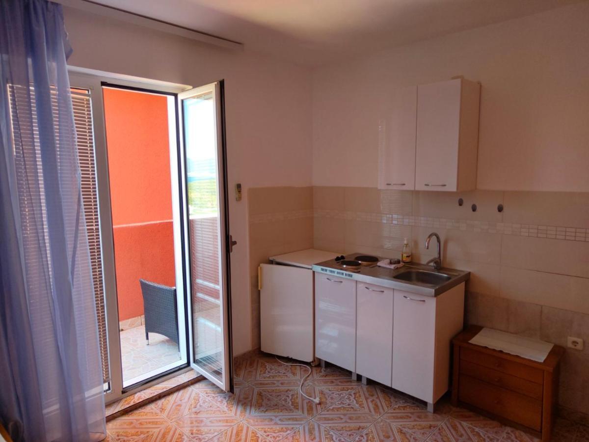 Apartments Drobni Pijesak Petrovac Buitenkant foto