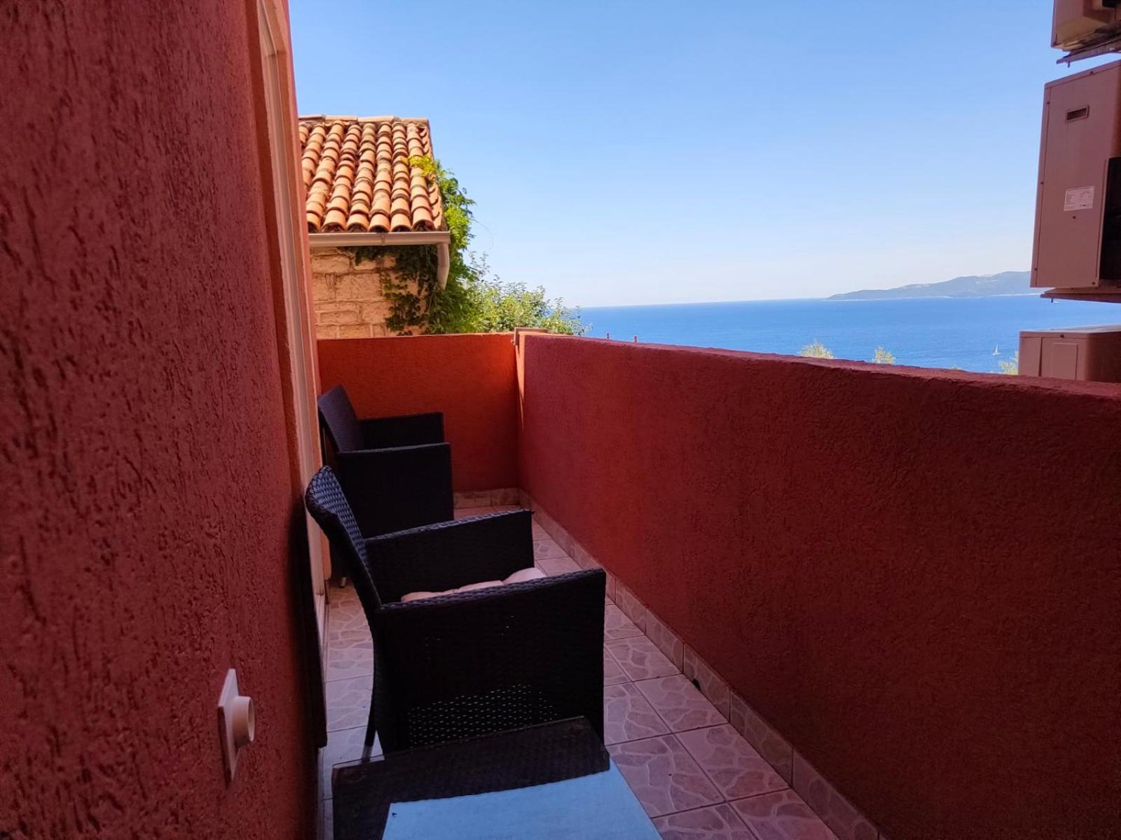 Apartments Drobni Pijesak Petrovac Kamer foto