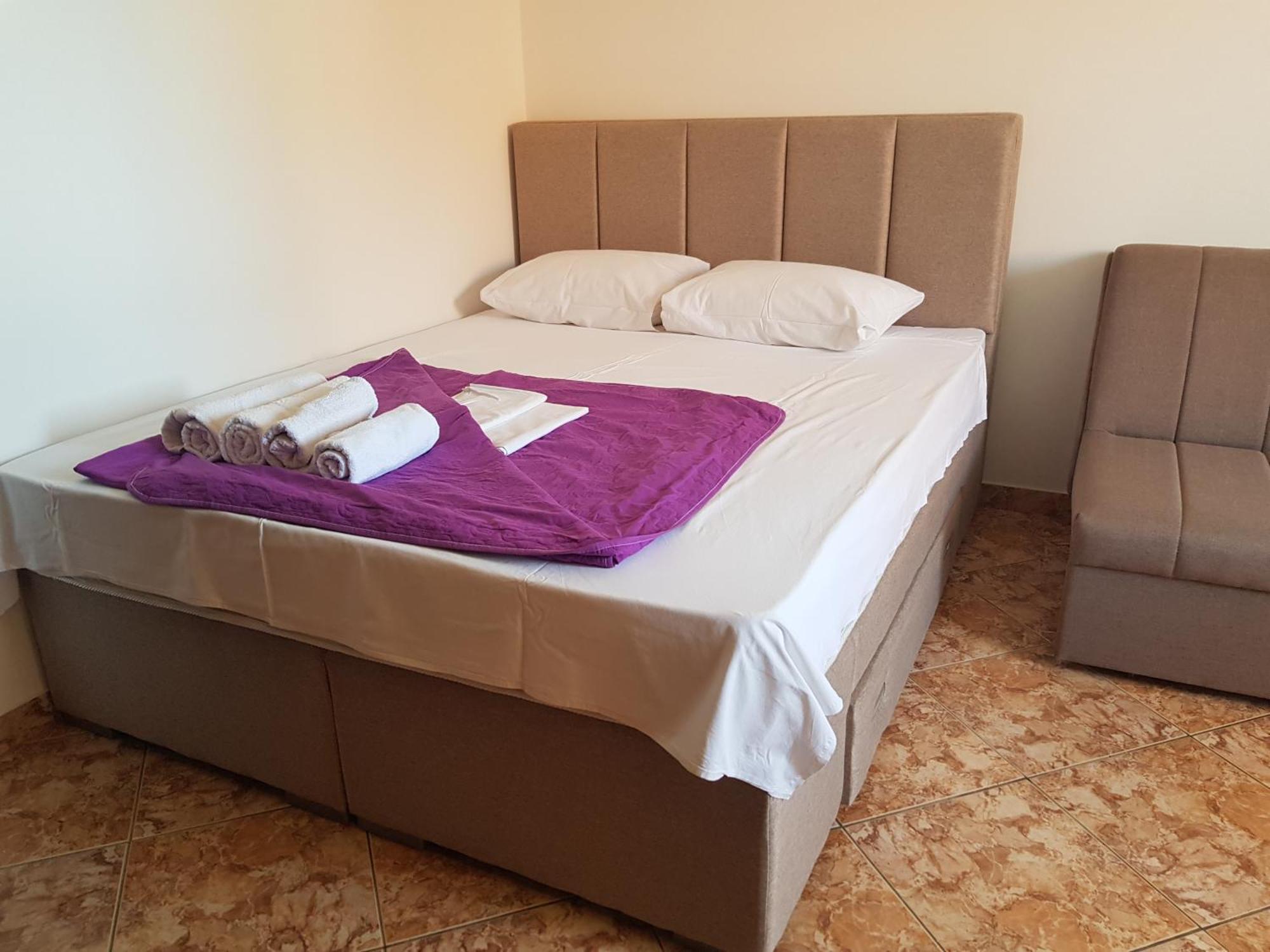 Apartments Drobni Pijesak Petrovac Kamer foto